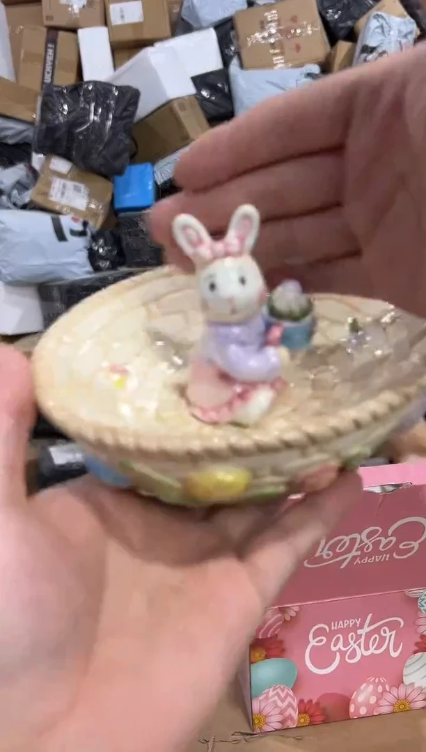 瓷片粉色原盒兔子碗