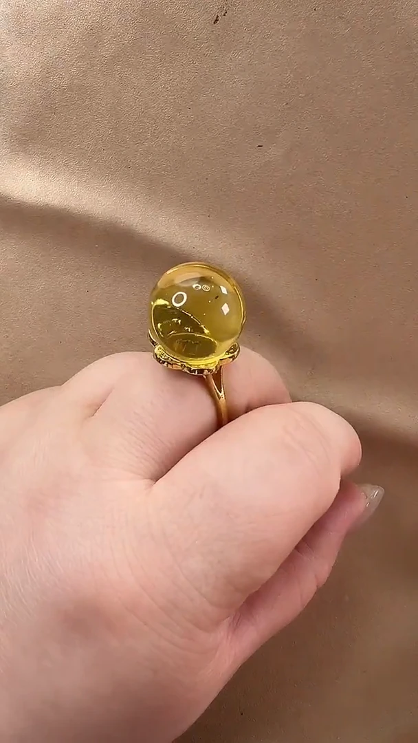 琥珀颈饰未镶嵌戒指