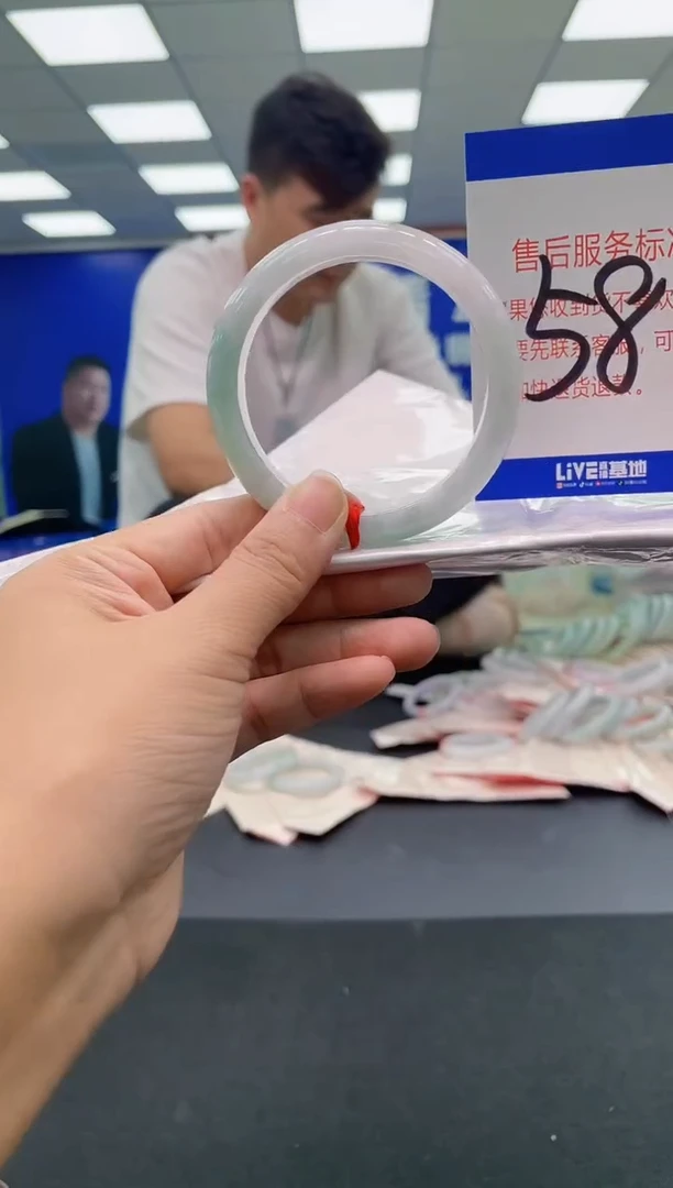 未镶嵌手镯翡翠AAAAAAAAA