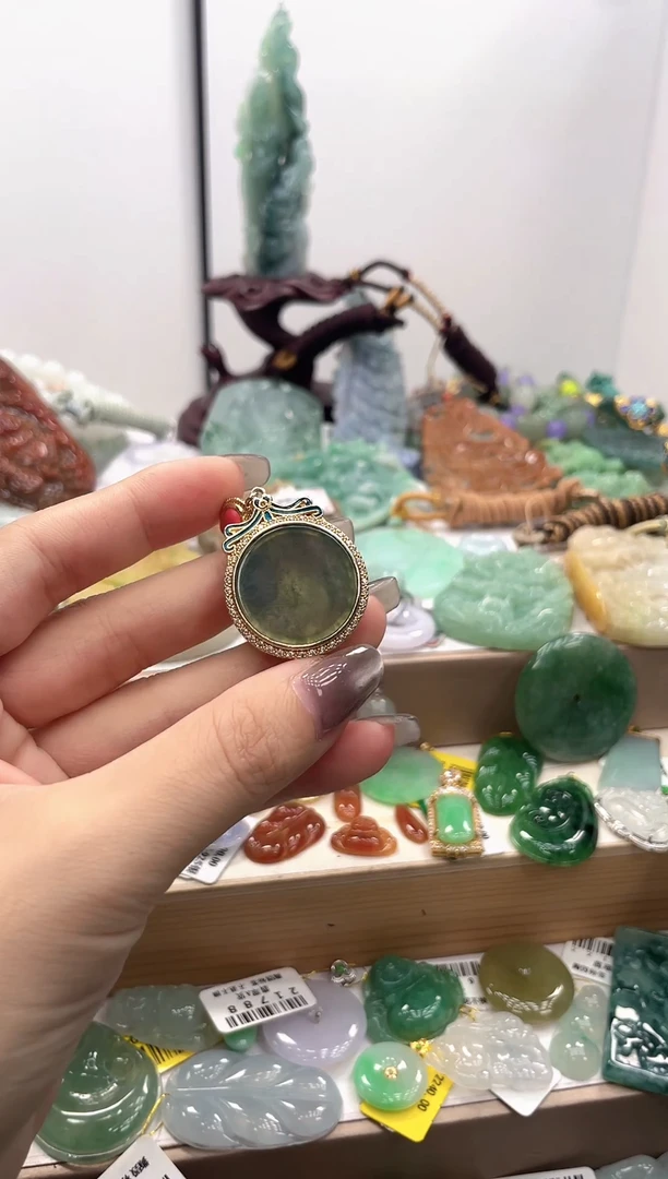 未镶嵌挂件翡翠069