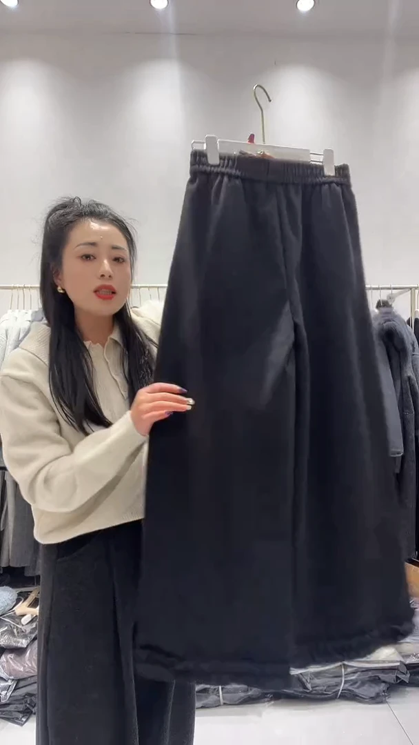 商贸城锦汐里女装批发003