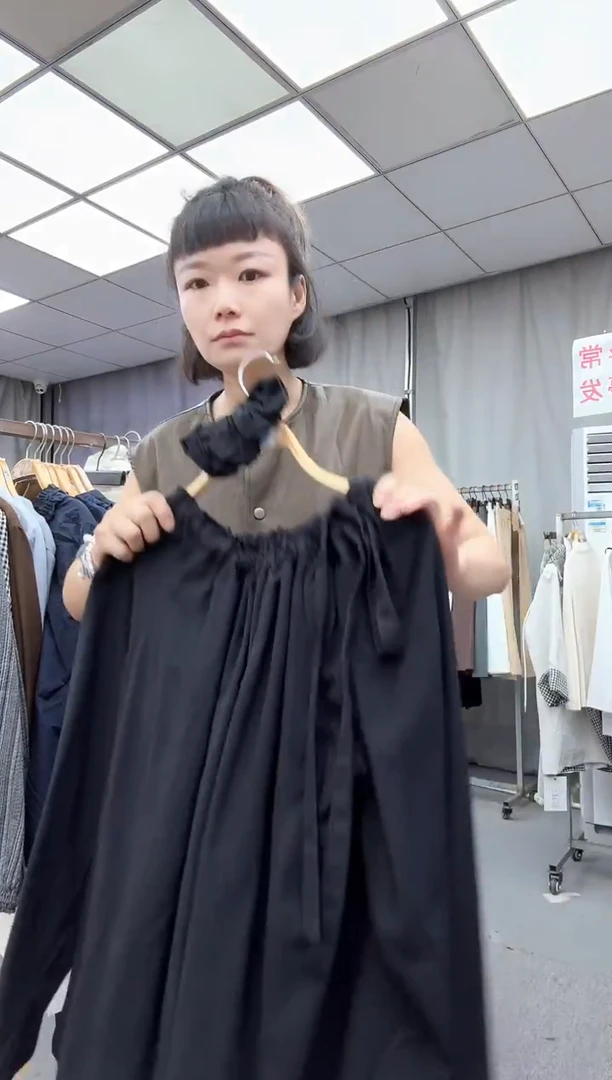 大哥家漂亮衣服漂亮颜色