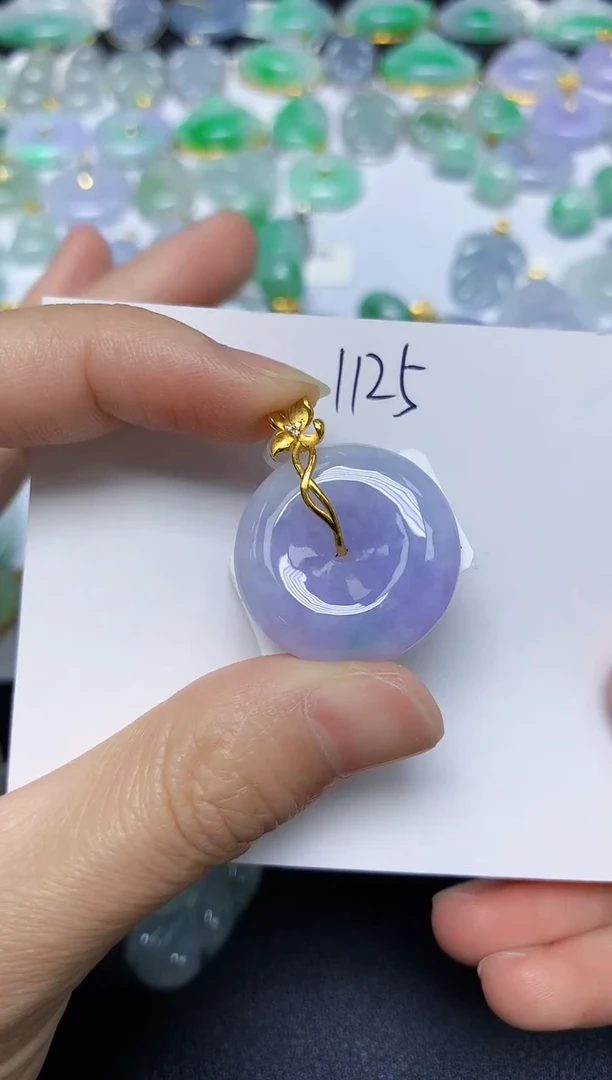 翡翠18K金镶嵌颈饰 天然缅甸翡翠A货