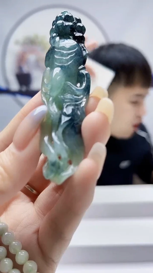 未镶嵌定制翡翠毛货挂件57
