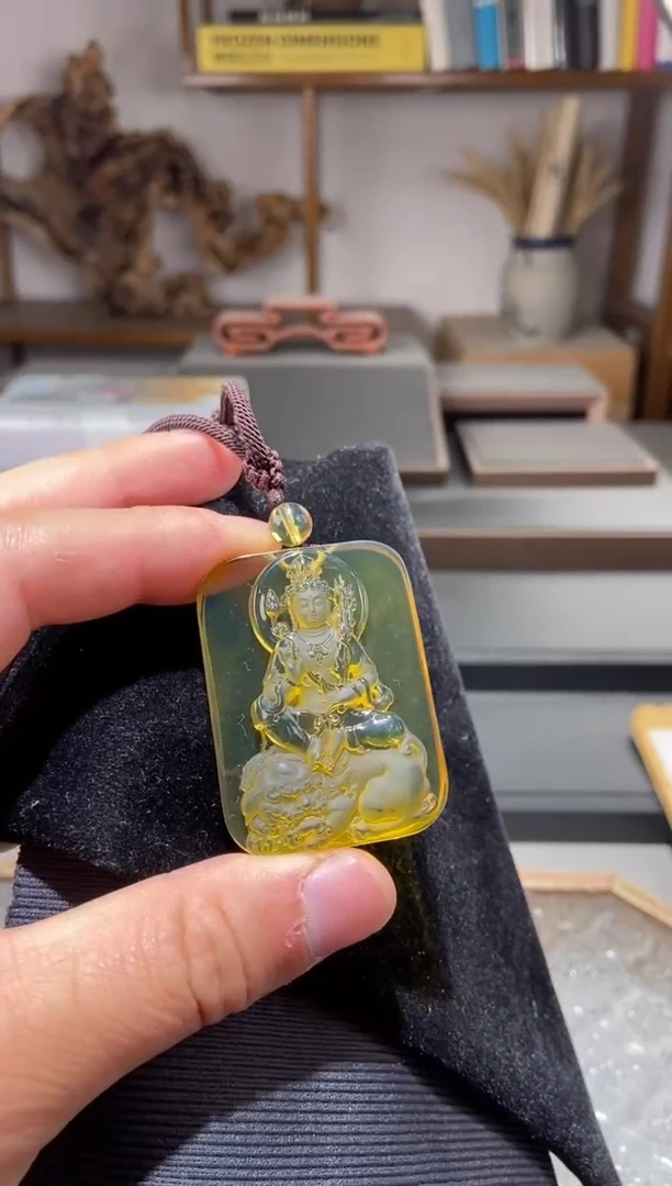 琥珀颈饰未镶嵌金蓝珀文殊