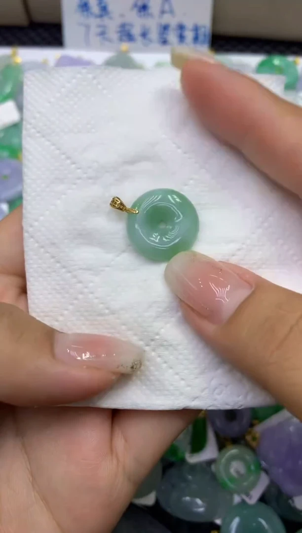 颈饰未镶嵌翡翠天然缅甸A货翡翠