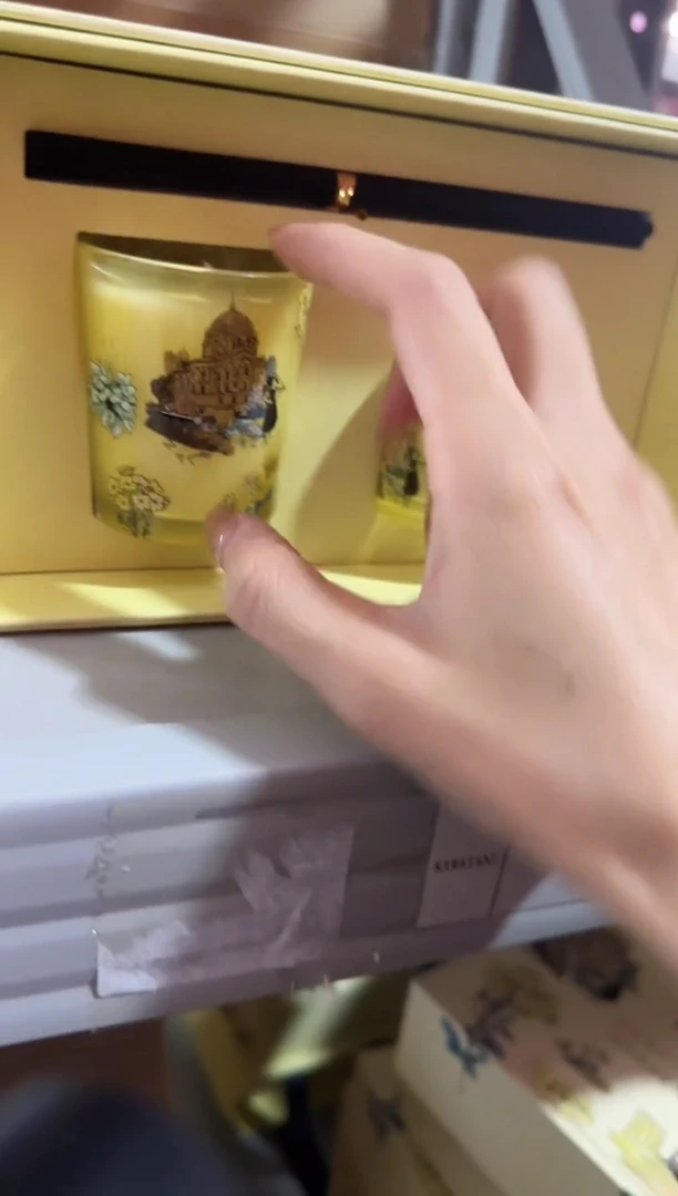 【闪购商品】瓷A168------------