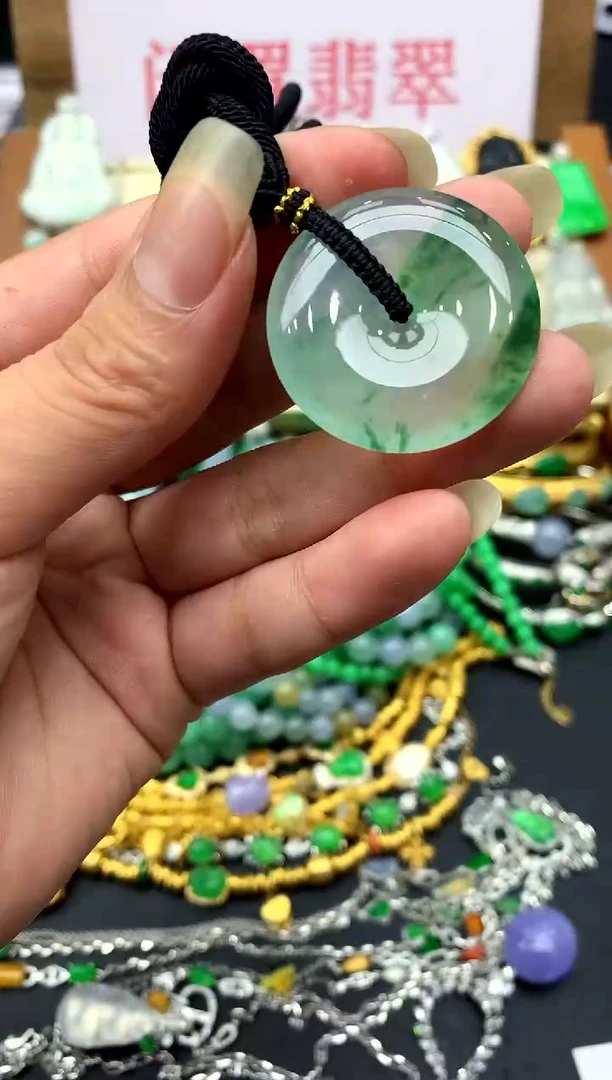 翡翠未镶嵌颈饰524-中国好珍宝