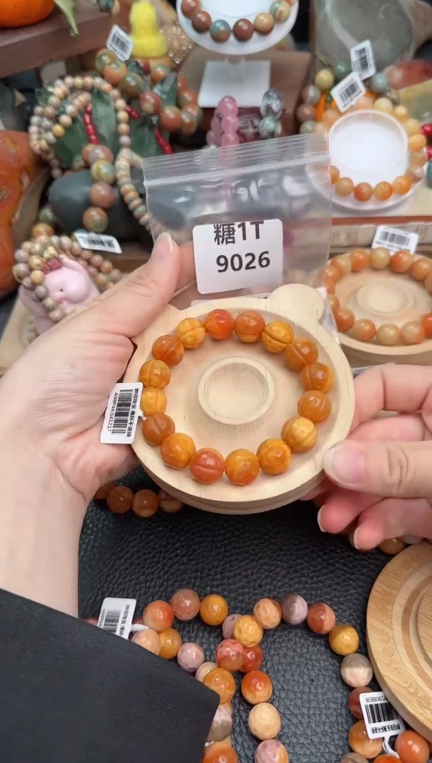 【闪购商品】石英质玉手链未镶嵌1T9026