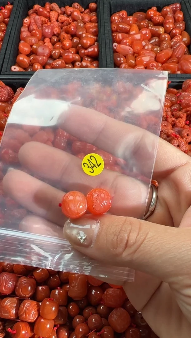 【闪购商品】南红玛瑙颈饰未镶嵌1