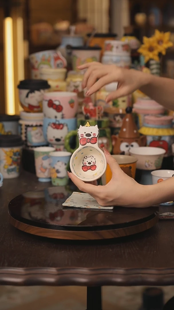 景德镇釉下彩绘设计师款式陶瓷