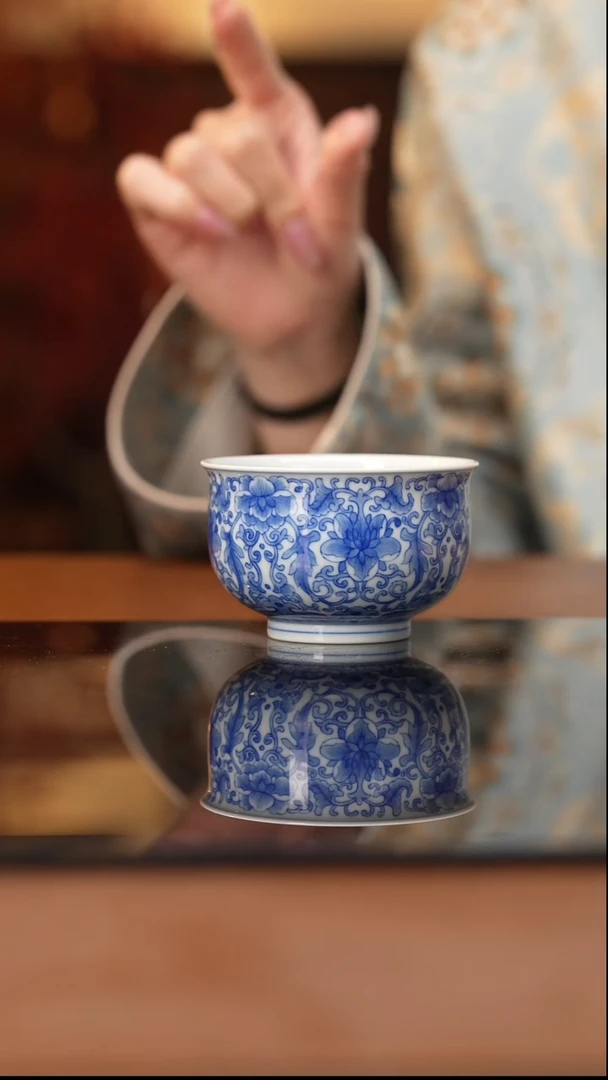 杯看山柴窑青花图案