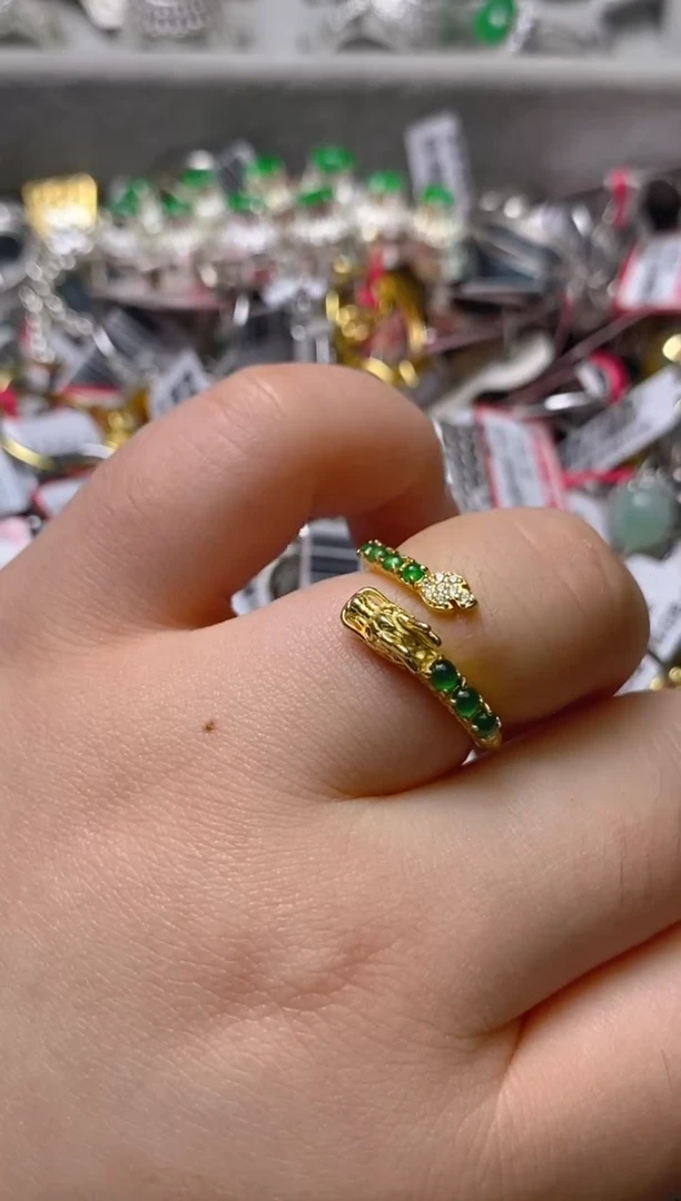 银S925镶嵌戒指翡翠百内无证书