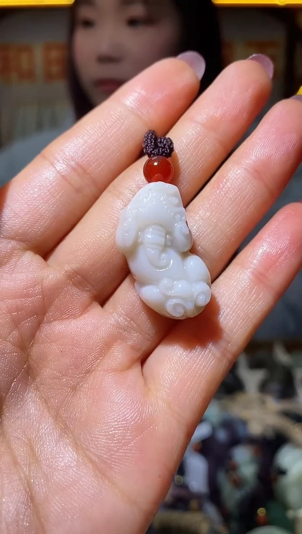 未镶嵌和田玉挂件1