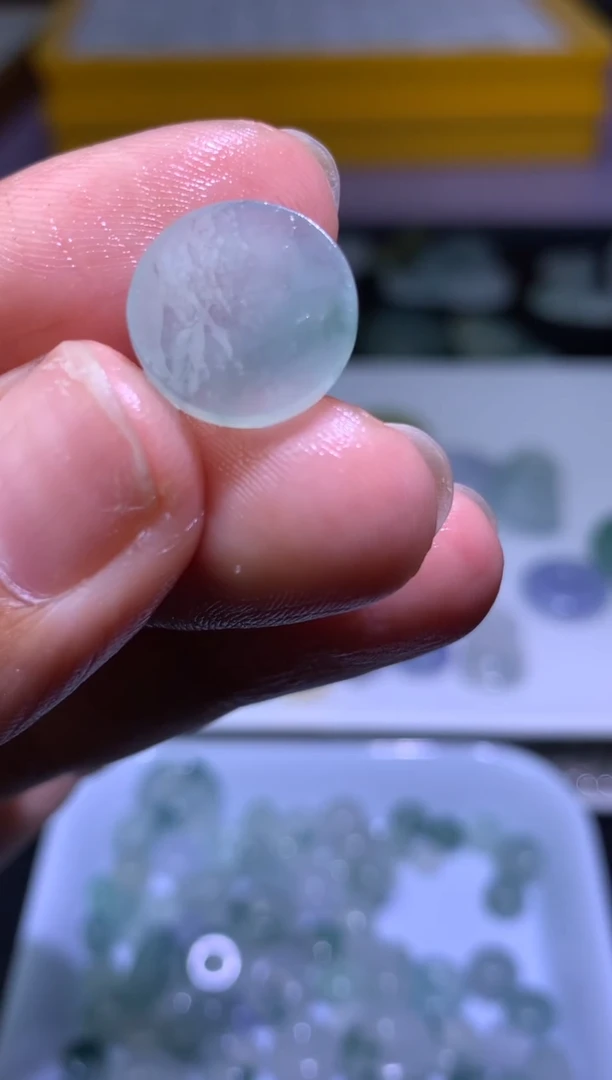 定制翡翠未镶嵌毛货