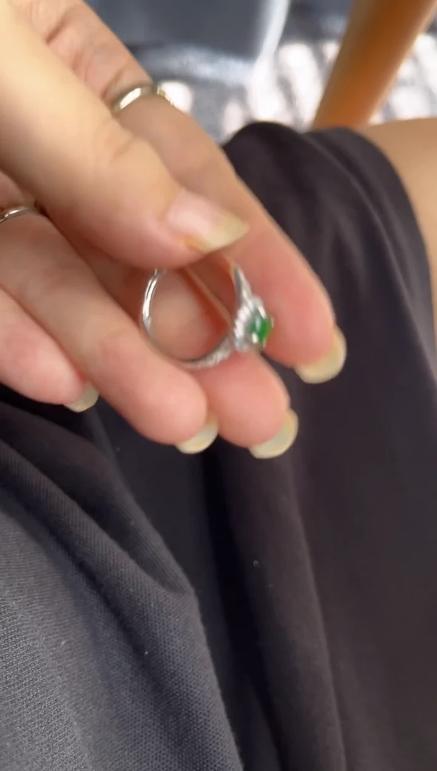 翡翠未镶嵌颈饰0515970598