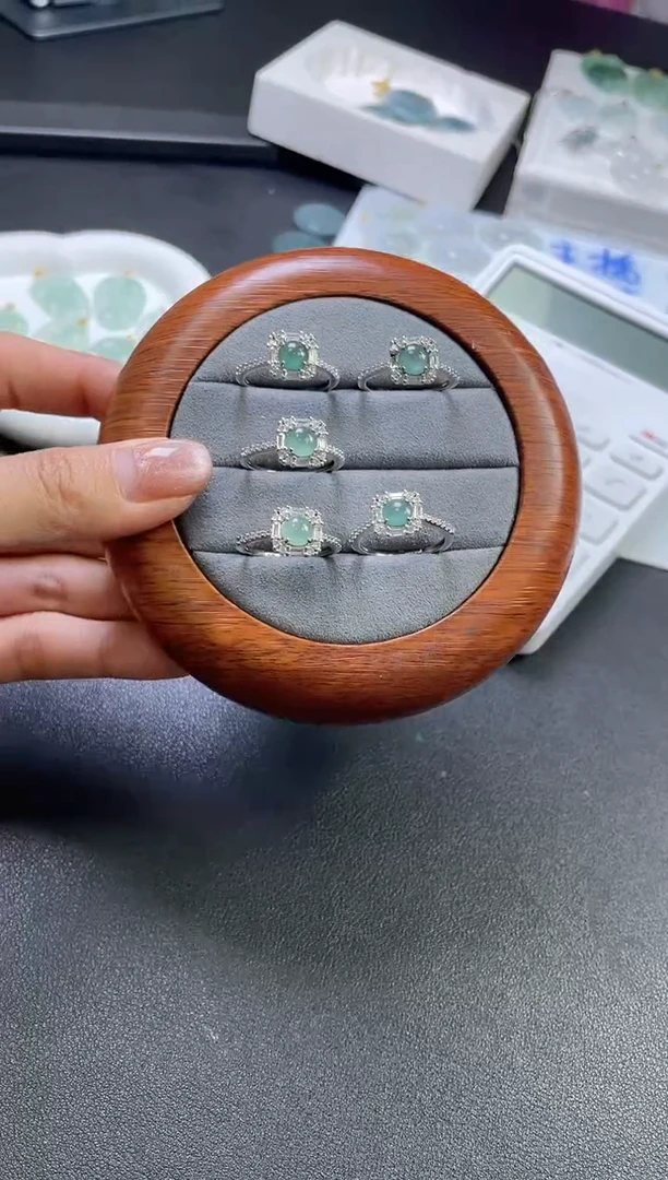 【闪购商品】翡翠戒指合金活口蛋面戒指多样性发一件