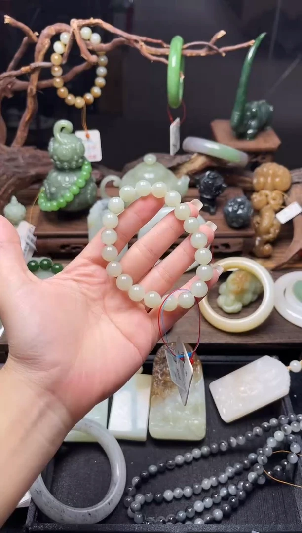 手串未镶嵌和田玉卡10且末青白圆珠9009342