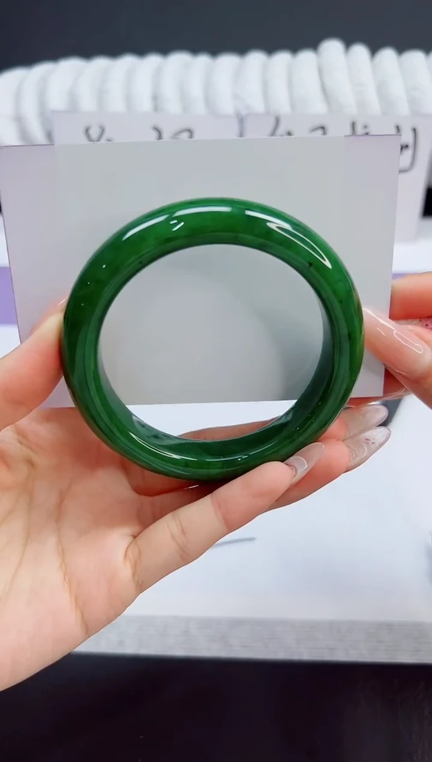 未镶嵌手镯和田玉93/57.6BY