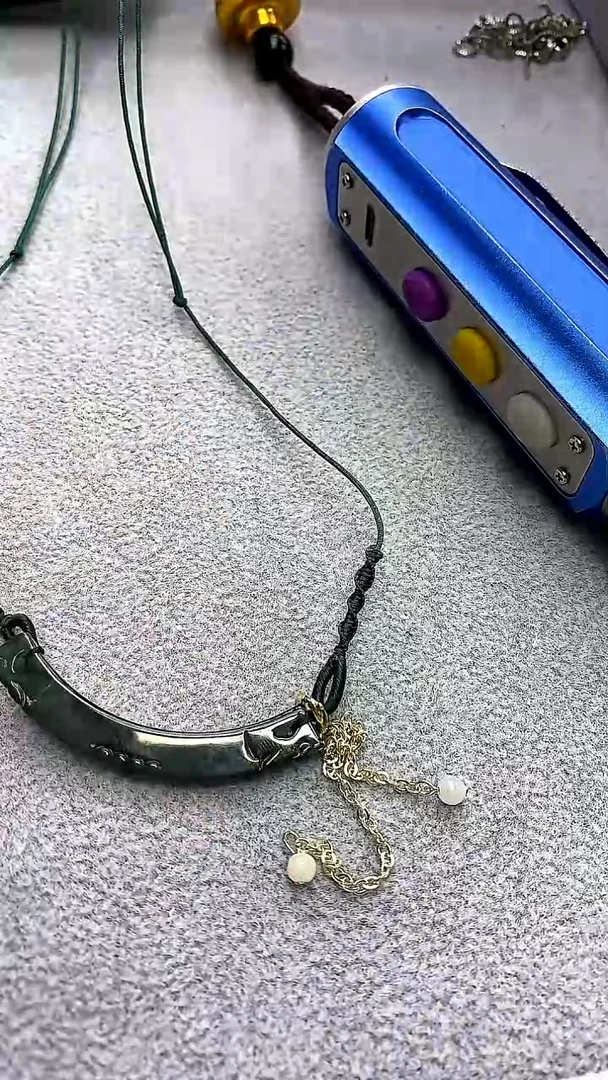 颈饰未镶嵌翡翠翡翠月牙吊坠