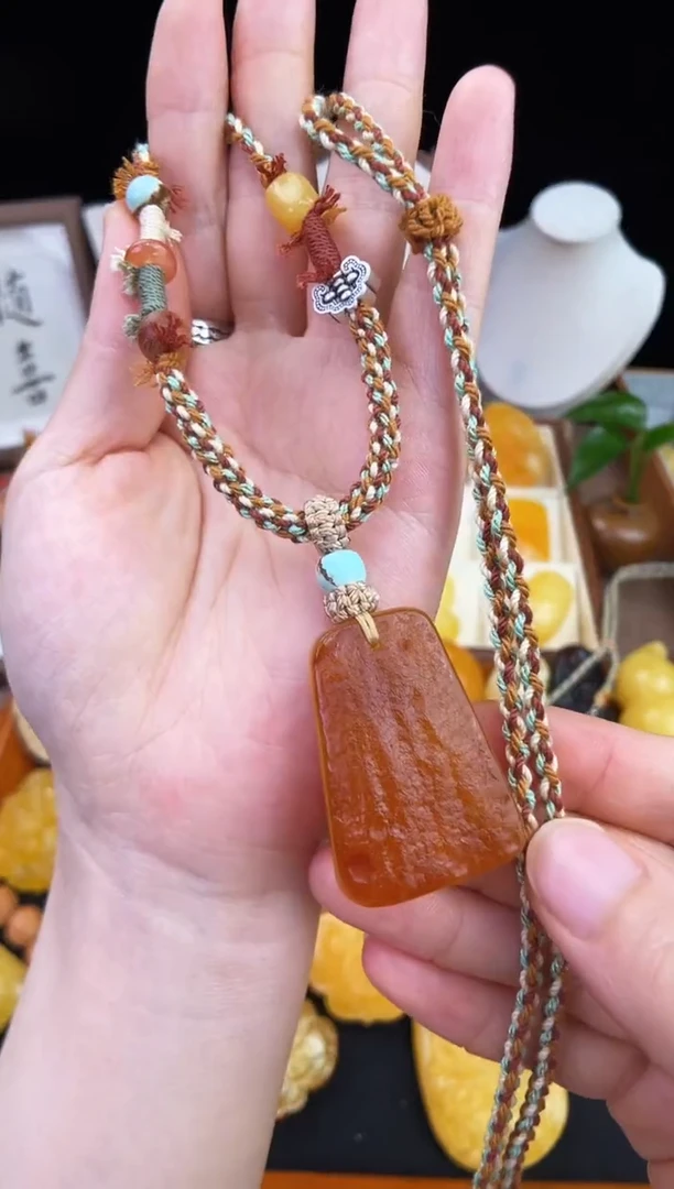 琥珀未镶嵌珠宝奇石柒月