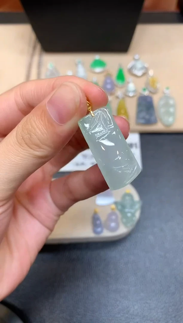 颈饰18K金镶嵌翡翠竹节【无服务费