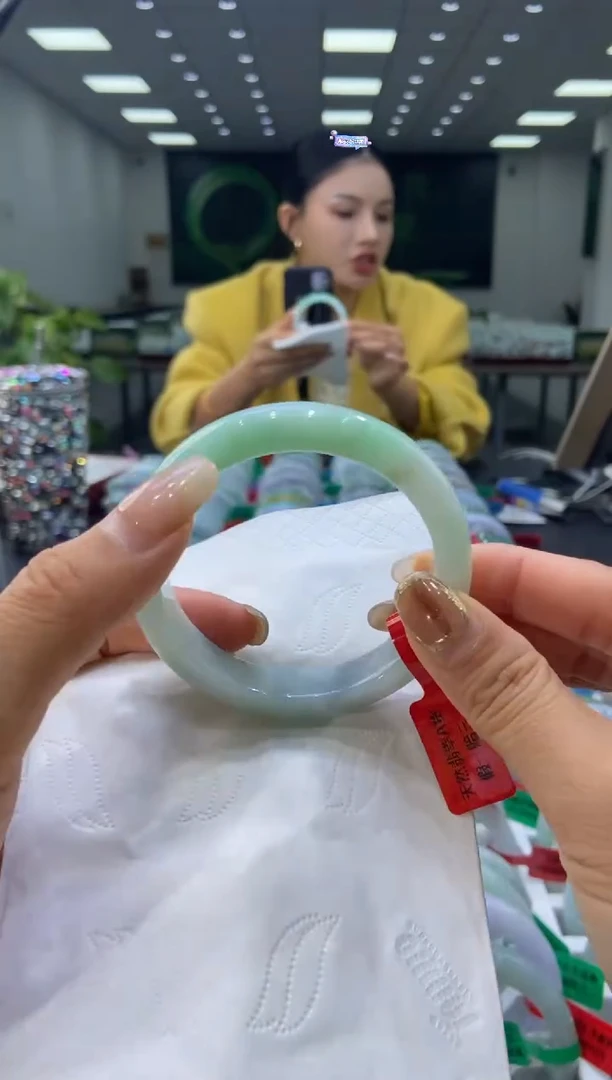 未镶嵌手镯翡翠00007143