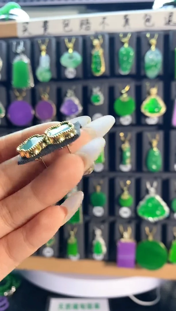 【闪购商品】翡翠耳饰银S925镶嵌155....
