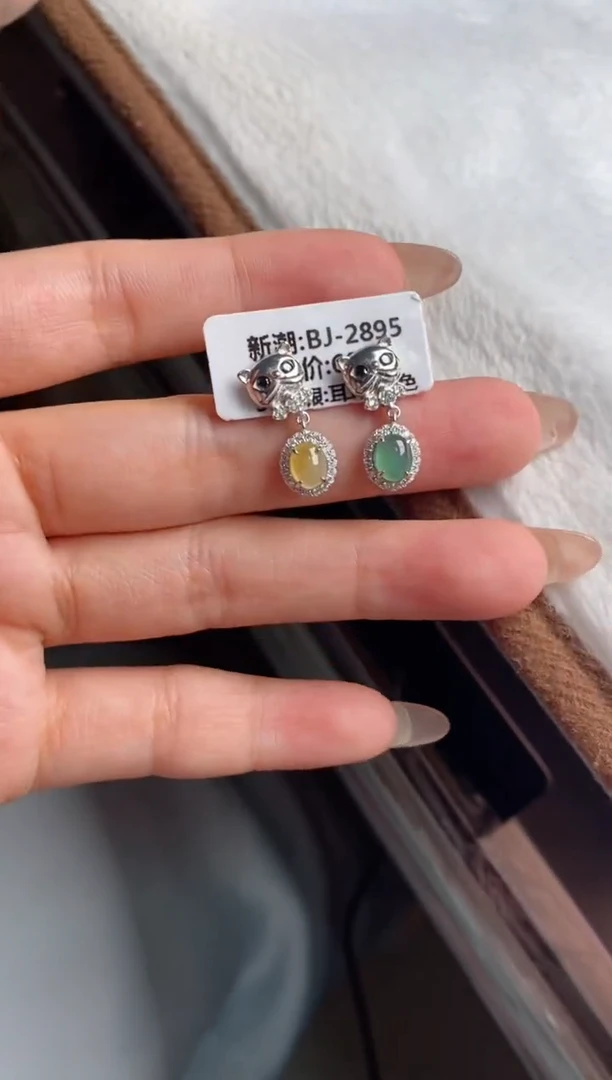 翡翠戒指银S925镶嵌天然A货翡翠