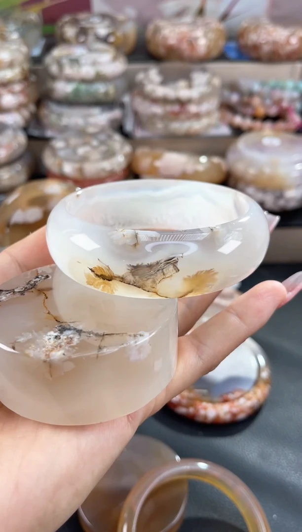 未镶嵌手镯石英质玉61