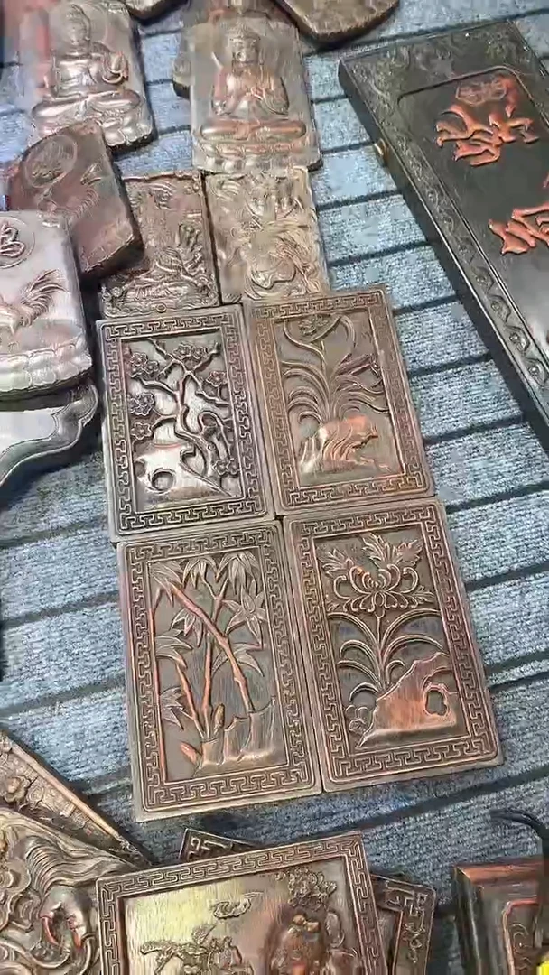 木紫檀雕刻一物一拍