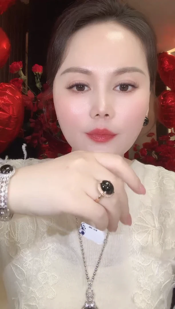 18K金镶嵌戒指翡翠A67