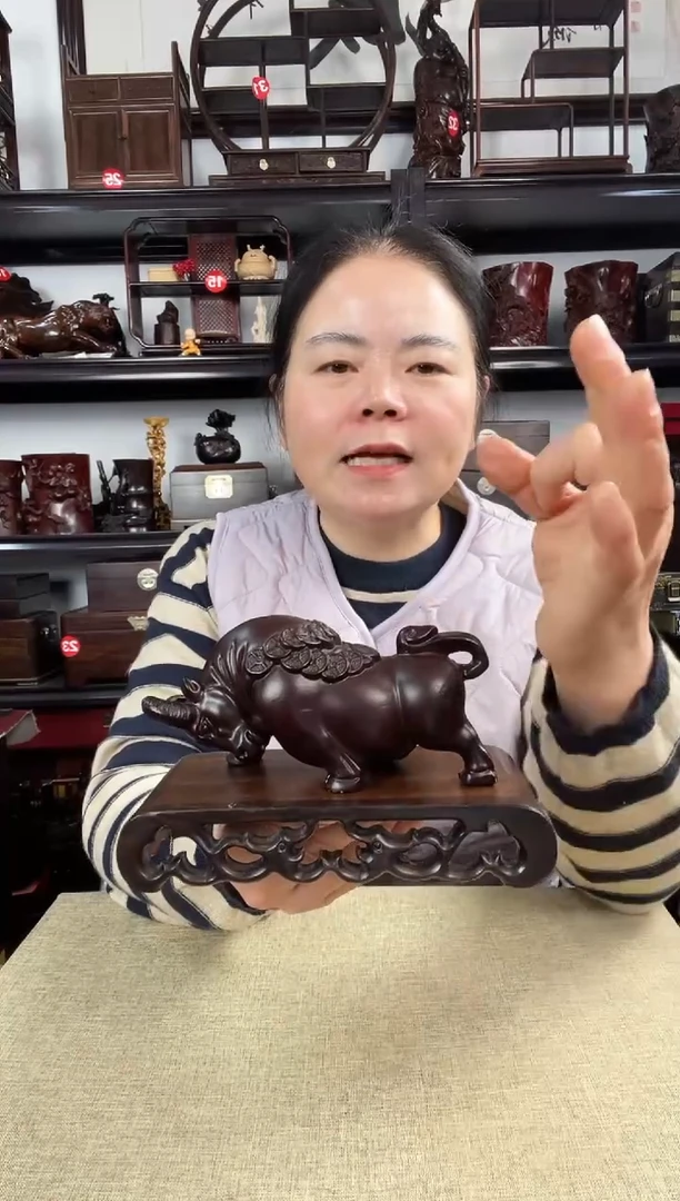 木小牛+1219老李红木工艺品