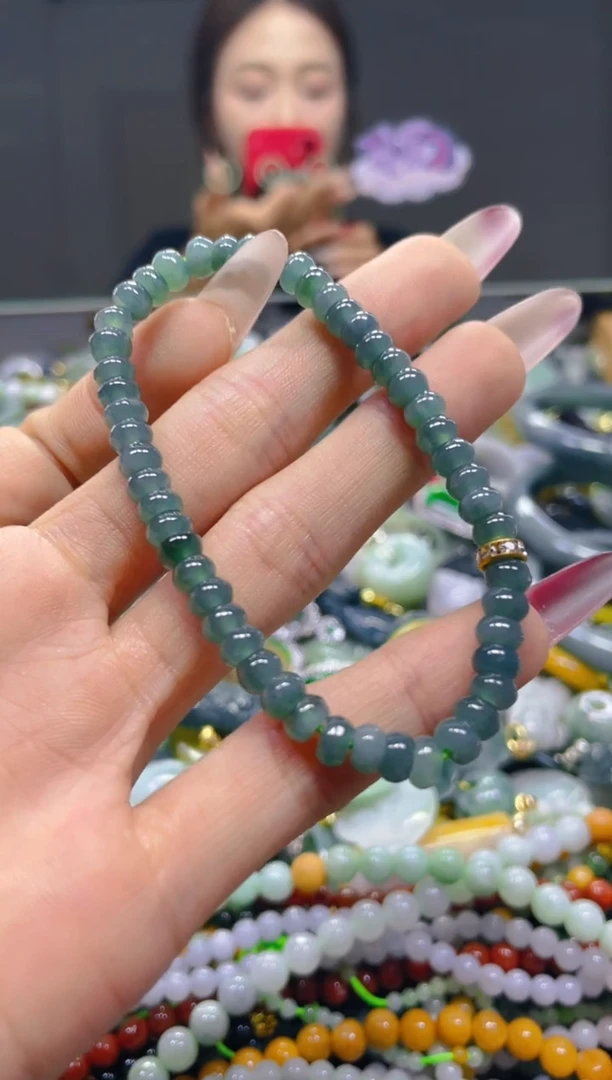 颈饰未镶嵌翡翠5MM/R/翡翠A货，一件也是批发价