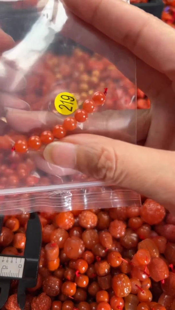 【闪购商品】南红玛瑙颈饰未镶嵌1