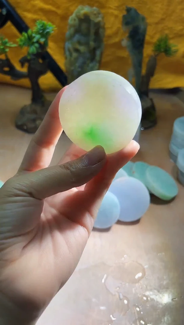 未镶嵌挂件翡翠A货砚曹421