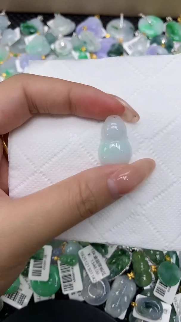 颈饰未镶嵌翡翠 11111111111111111