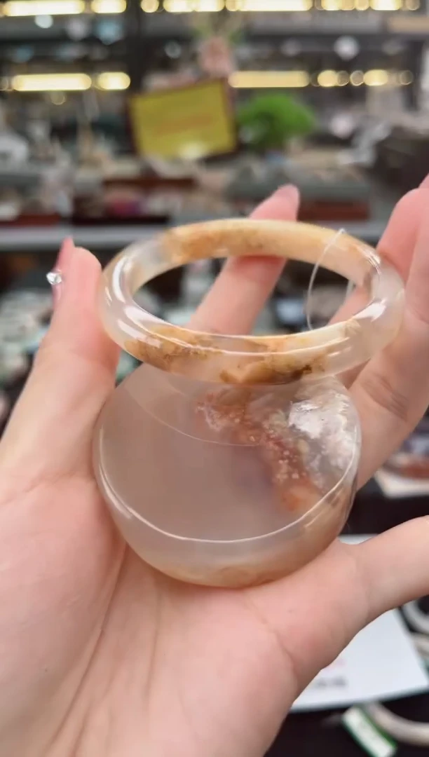 【闪购商品】石英质玉手镯未镶嵌50圈口（赠品镯心）16600017