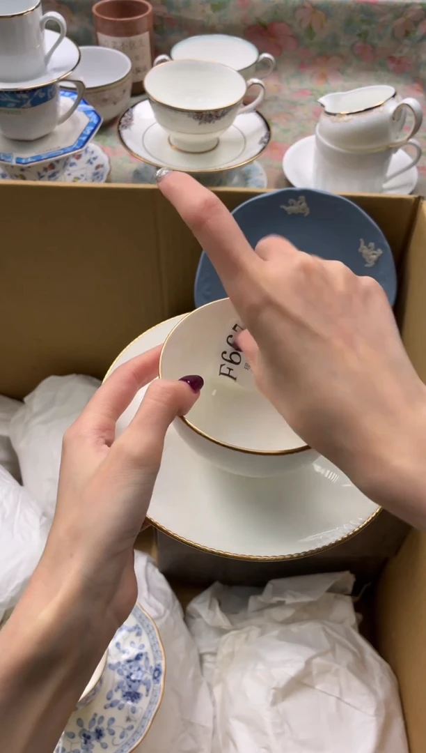 瓷片老*汤       F667