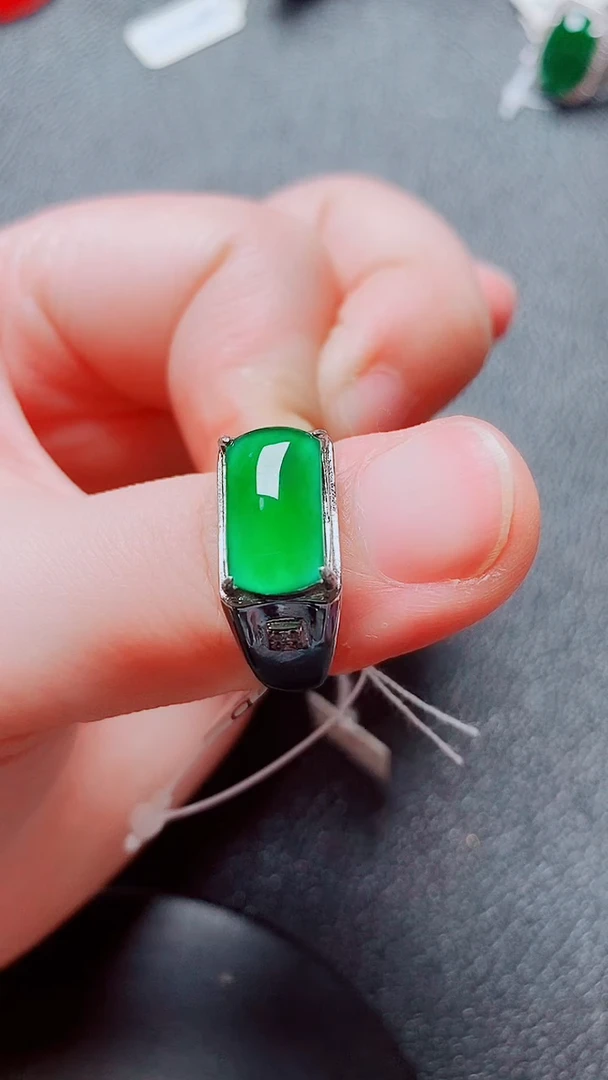翡翠戒指银S925镶嵌翡翠