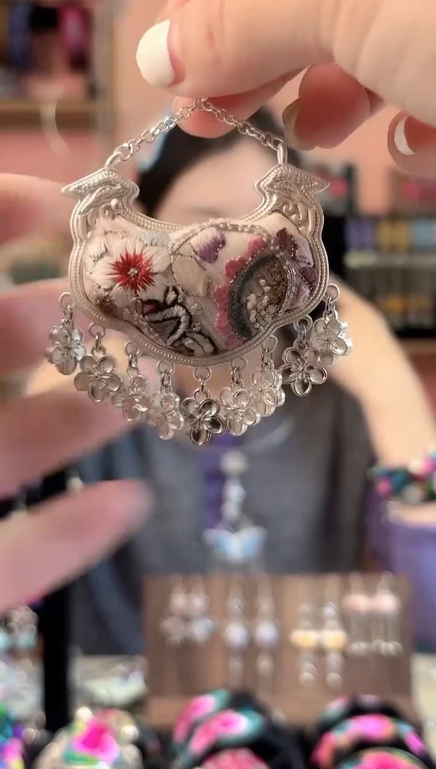 织绣散****存艺枝独绣手工饰品211