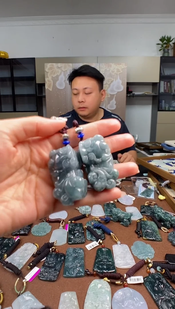 颈饰未镶嵌翡翠多样性发其一