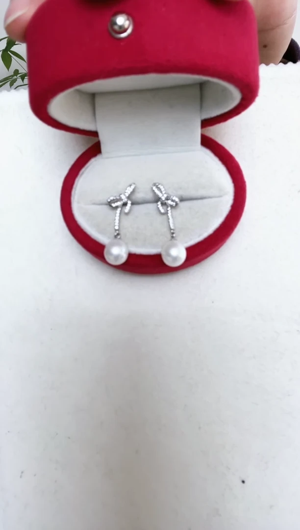 【闪购商品】淡水珍珠耳坠银S925镶嵌蝴蝶结珍珠耳坠