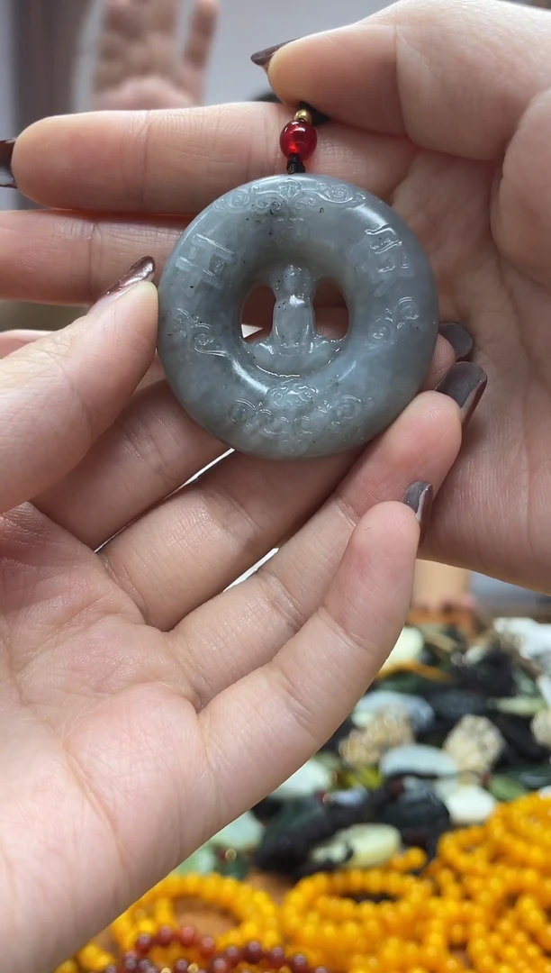 未镶嵌岫玉吊坠·