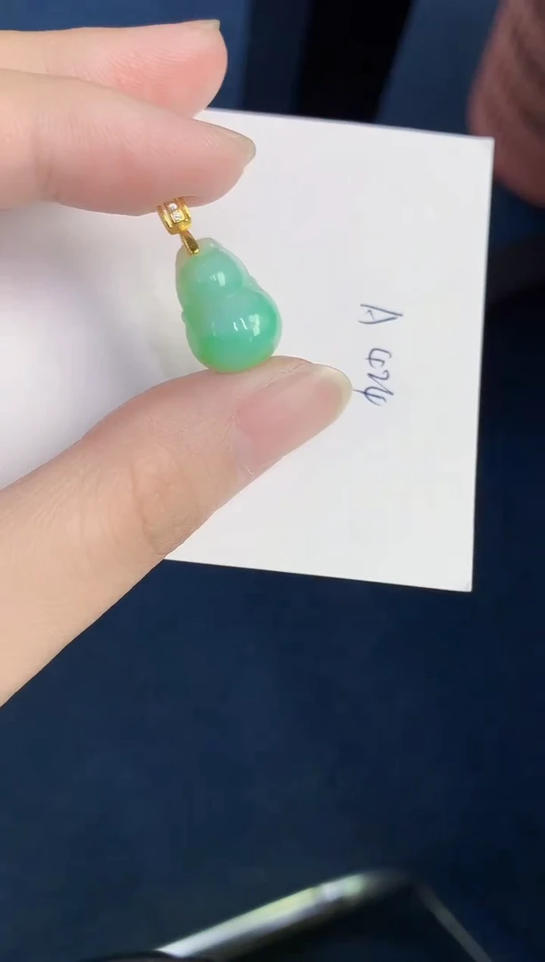 颈饰未镶嵌翡翠天然翡翠缅甸A货