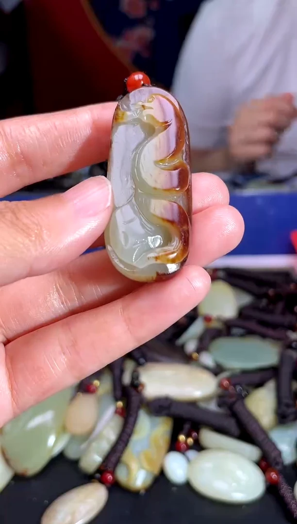 和田玉未镶嵌挂件1