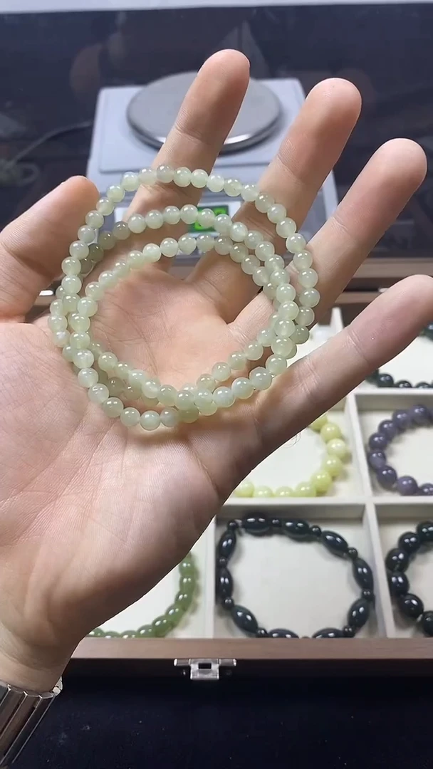 未镶嵌手串和田玉主播推荐！！