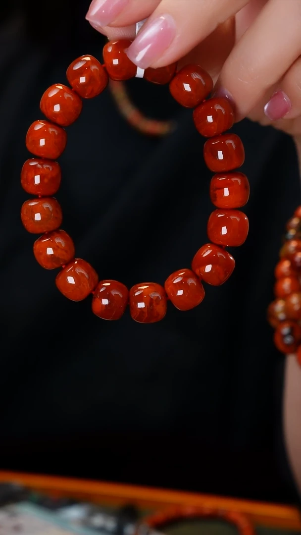 未镶嵌手链南红玛瑙牛血红单圈