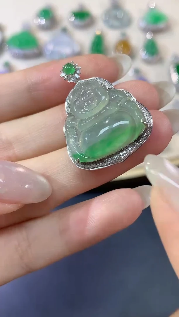 翡翠18K金镶嵌吊坠(不含链)吊坠（不含链） |  6980