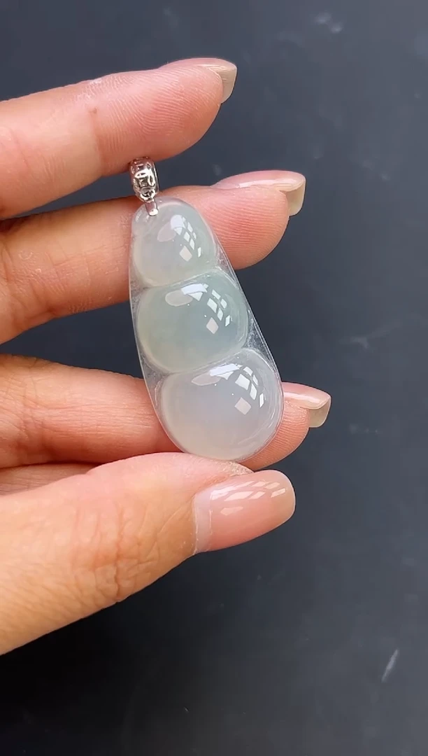 翡翠18K金镶嵌颈饰YM-155-3豆子